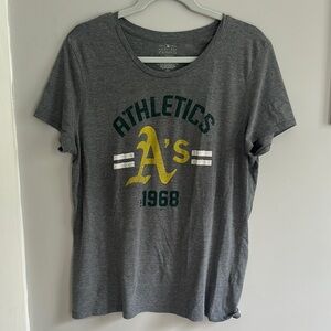 Oakland A’s MLB T-Shirt Sz XL
